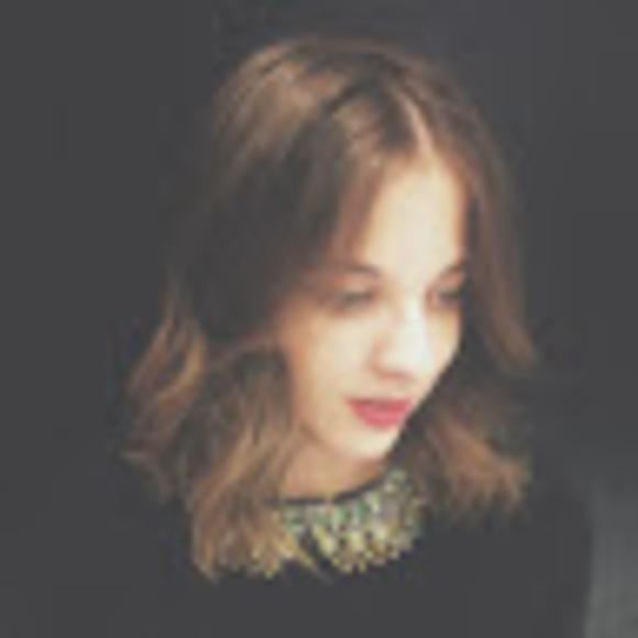 Meet your Posher, Carleigh - Picture 1 of 1